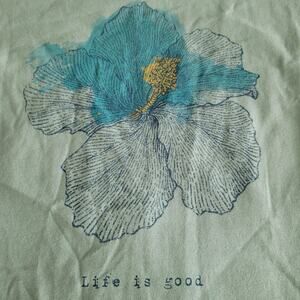 Life Is Good Shirt Womens XSmall Green Engraved Hibscus Crusher Long Sleeve Tee
